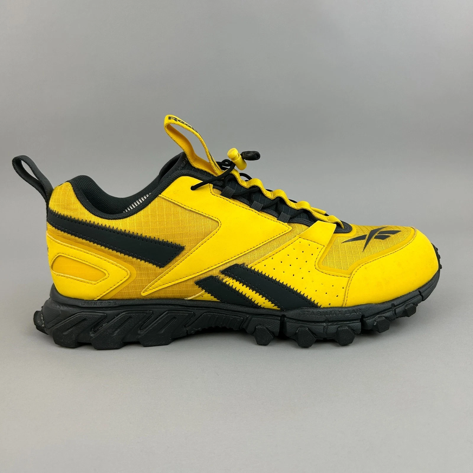 Reebok Trainers Size UK10 DMexpert Toxic Yellow Trail Running Sports Low Shoes