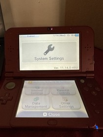 New Nintendo 3DS XL System - Red (RED001) W/ Mario Bag (94646-11)