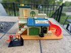 Vtg Fisher Price 1977 Little People Sesame Street Clubhouse Playset & Jump Rope