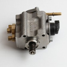 New High Pressure Fuel Pump  0261520042 13517560364 For BMW 760Li E66 2003-2008