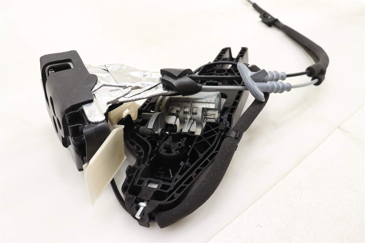 NEW OEM Ford Rear Right Door Lock Latch LB5Z-78264A26-G Ford