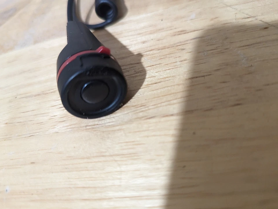 Genuine brand new Konica Remote Shutter Release Trigger Cord black red - Image 3 of 4