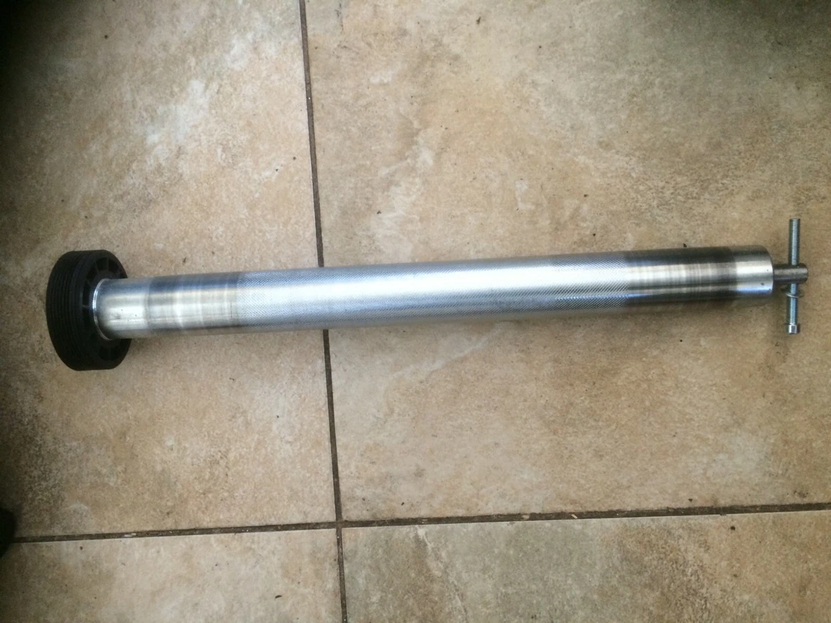 REEBOK ZR8 TREADMILL MODEL RE1 11820BK FRONT ROLLER FOR SALE ONLY BEEP