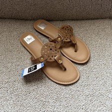 DV Dolce Vita Flats Gionna slip on Sandals Thongs in Tan Women's Size 9