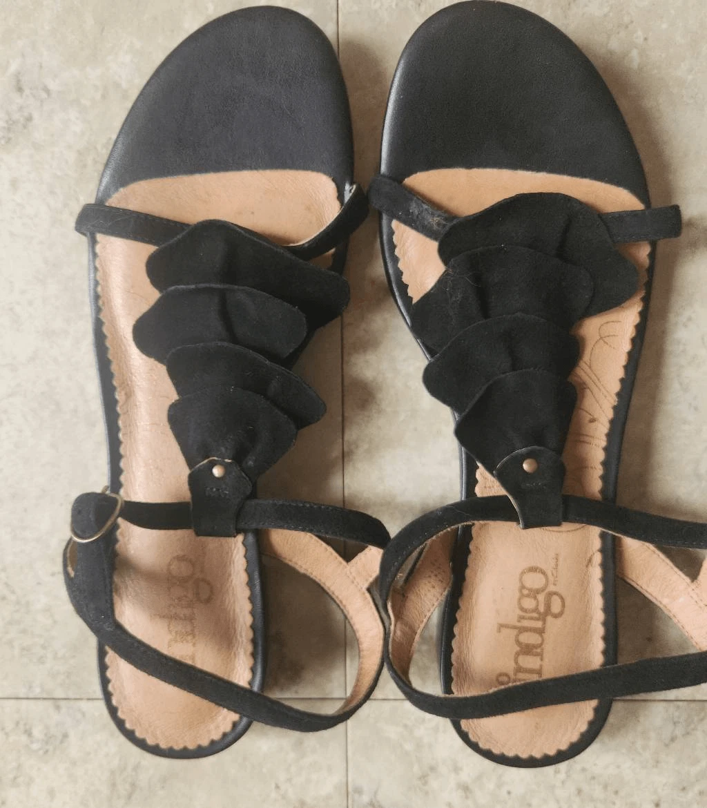 Sandali bassi Indigo by Clarks in pelle scamosciata