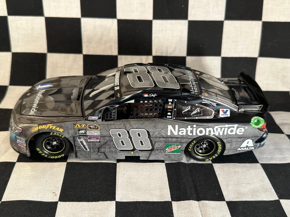 Lionel 1/24 Dale Earnhardt Jr #88 Nationwide Batman vs Superman 2016 Impala - Image 4 of 4