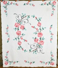 Large BEAUTIFUL Vintage Rose Wreath Applique Antique Quilt NICE QUILTING 