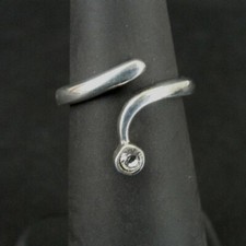 Avon Ring Silver Round Cubic Zirconia Stone Wrap Sterling 925 Size 3 Band