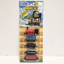 Soma International Die Cast Train Set Motorized Pull Go w/ Red Engine 2010 NIB