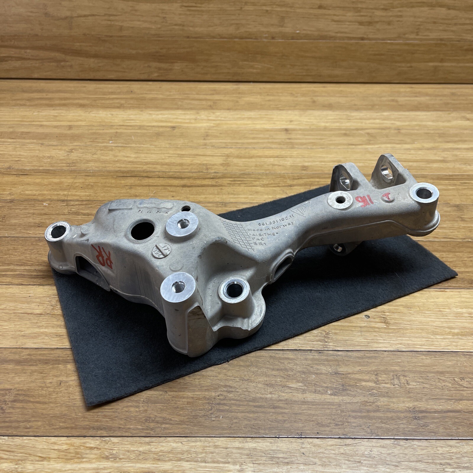 Porsche 911 GT3 2014-2019 Rear Right Crossmember