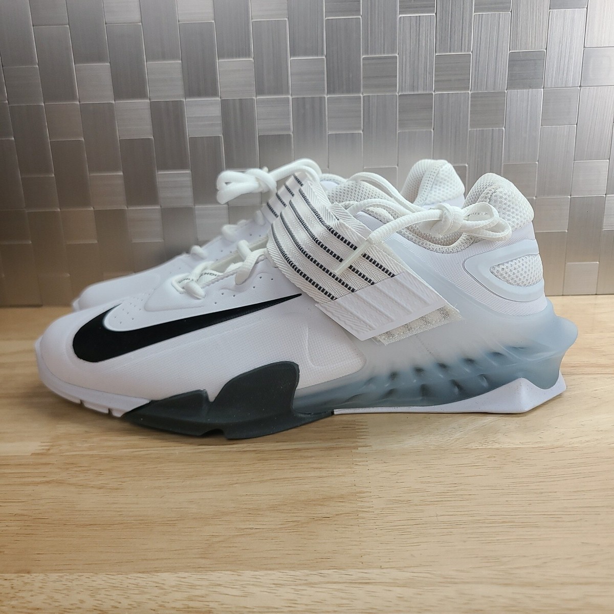 【ナイキ】Nike Savaleos Black White ★サヴァレオス 力道化★ s-l1200.jpg