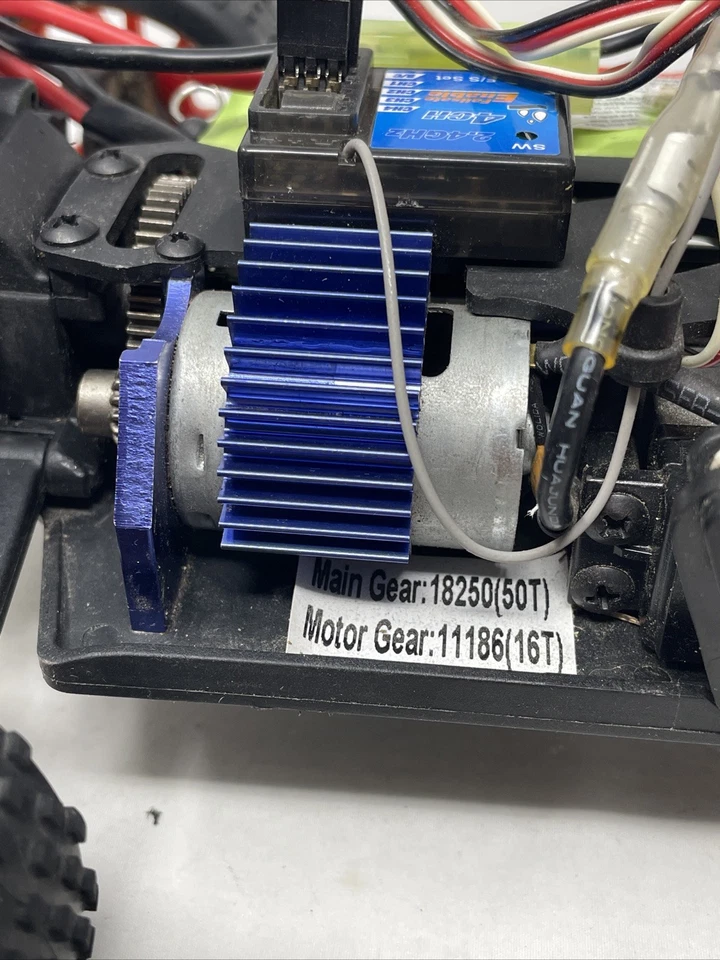 Exceed RC Buggy Sunfire 1/10 4x4 Electric Brushed Super Reverse w/Remote,Charger - Image 3 of 4