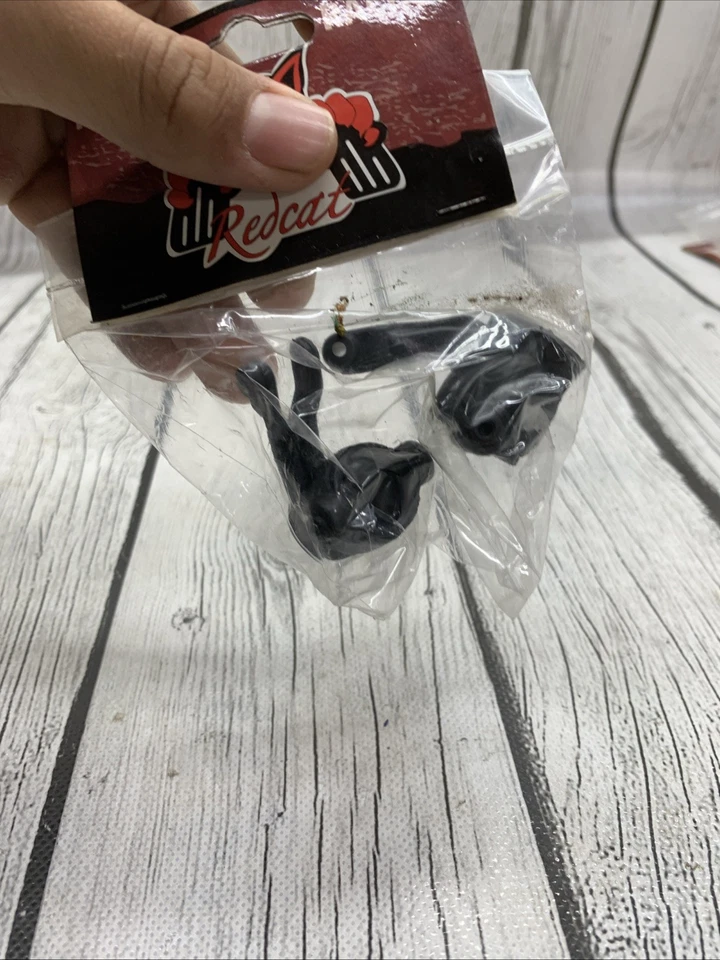 Redcat Racing Plastic Front Steering L/R (1 - Image 2 of 4