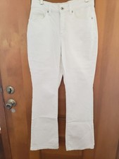 Style & Co. Curvy Bootcut White Jeans/Size 8
