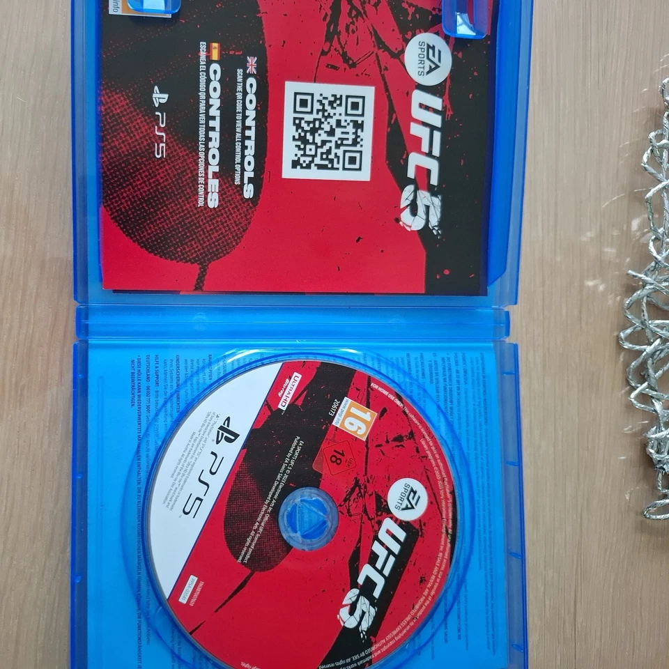 EA SPORTS UFC 5 Standard Edition PS5 | Jeu Vidéo | Français, photo 3 sur 4
