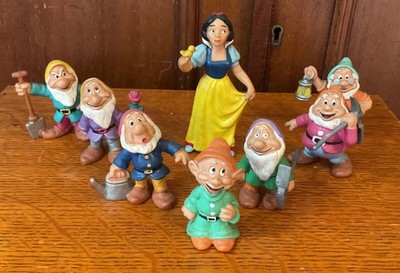 Komplettes Spielzeug Set Germany Bullyland kleines Schneewittchen & 7 Zwerge
