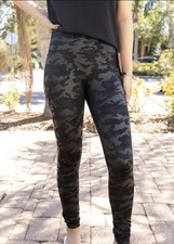 SPANX Women  s Camo High Waisted Leggings Size XL Black Gray Compression