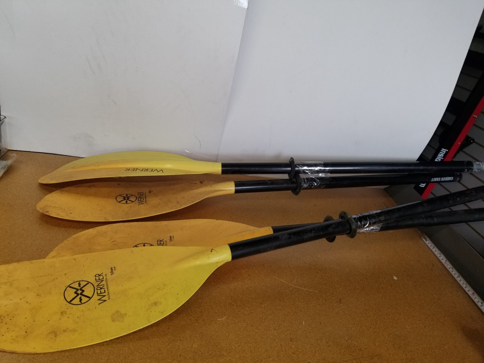 Set of 2 Werner Kayak Paddles with Black Carbon Shaft eBay