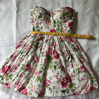 Forever 21 Ladies White Pink Floral Strapless Fir Flare Short