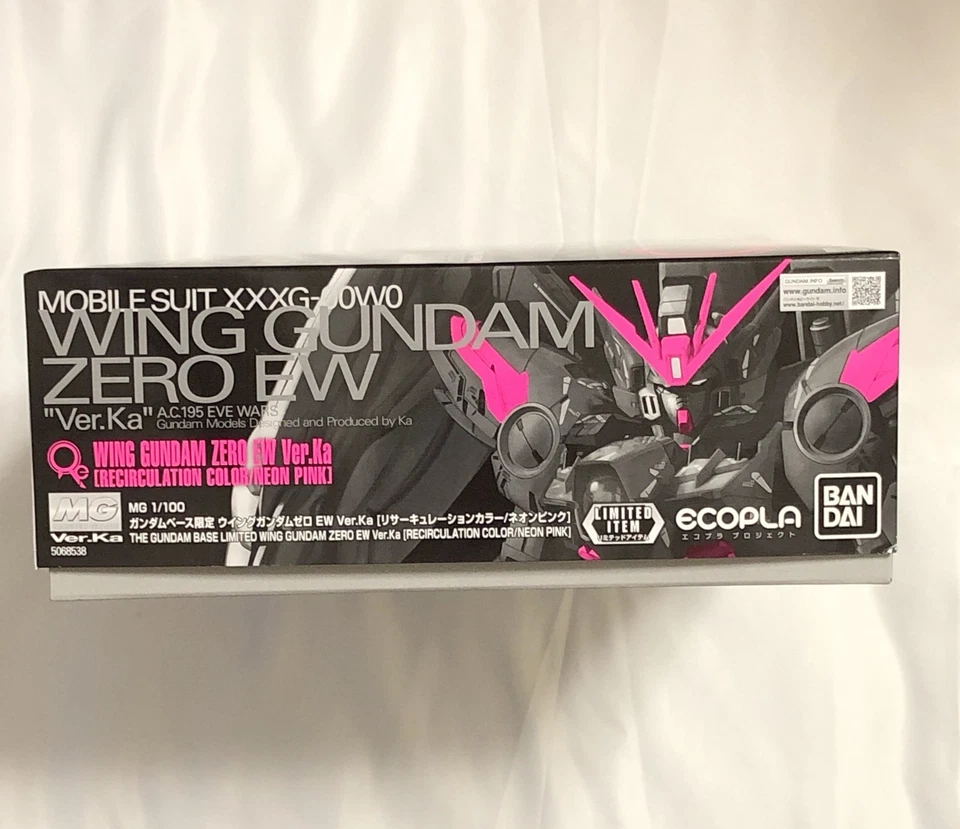 MG 1/100 Limited Wing Gundam Zero EW Ver.Ka Recirculation Color Neon Pink - Image 2 of 4