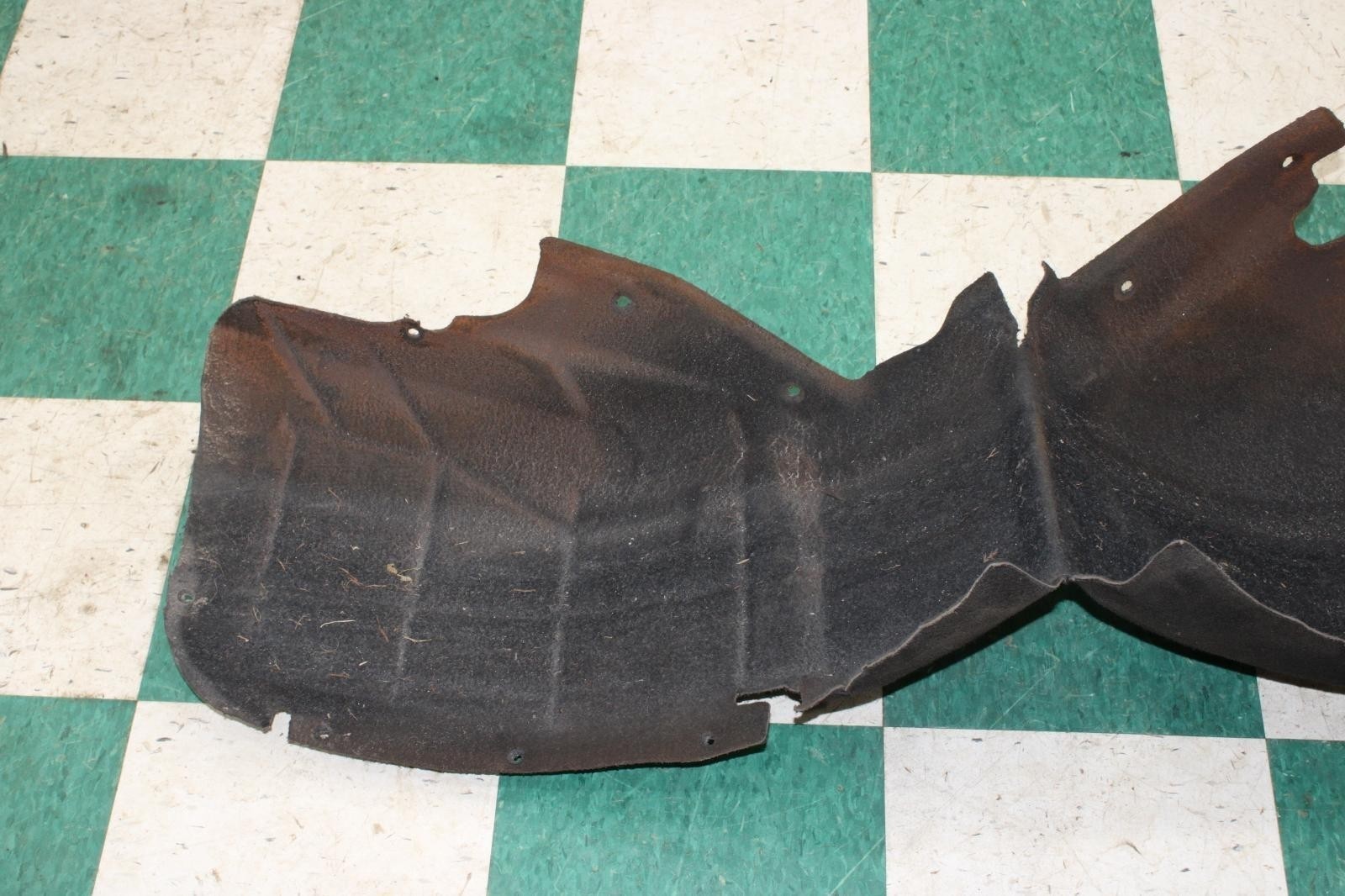 14-20 Ghibli Black Rear Driver Left LR Inner Fender Liner Splash Guard Unit OEM