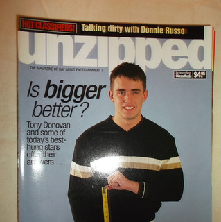 "Rare" Vintage Unzipped Magazine May 23 2000 Gay Interest