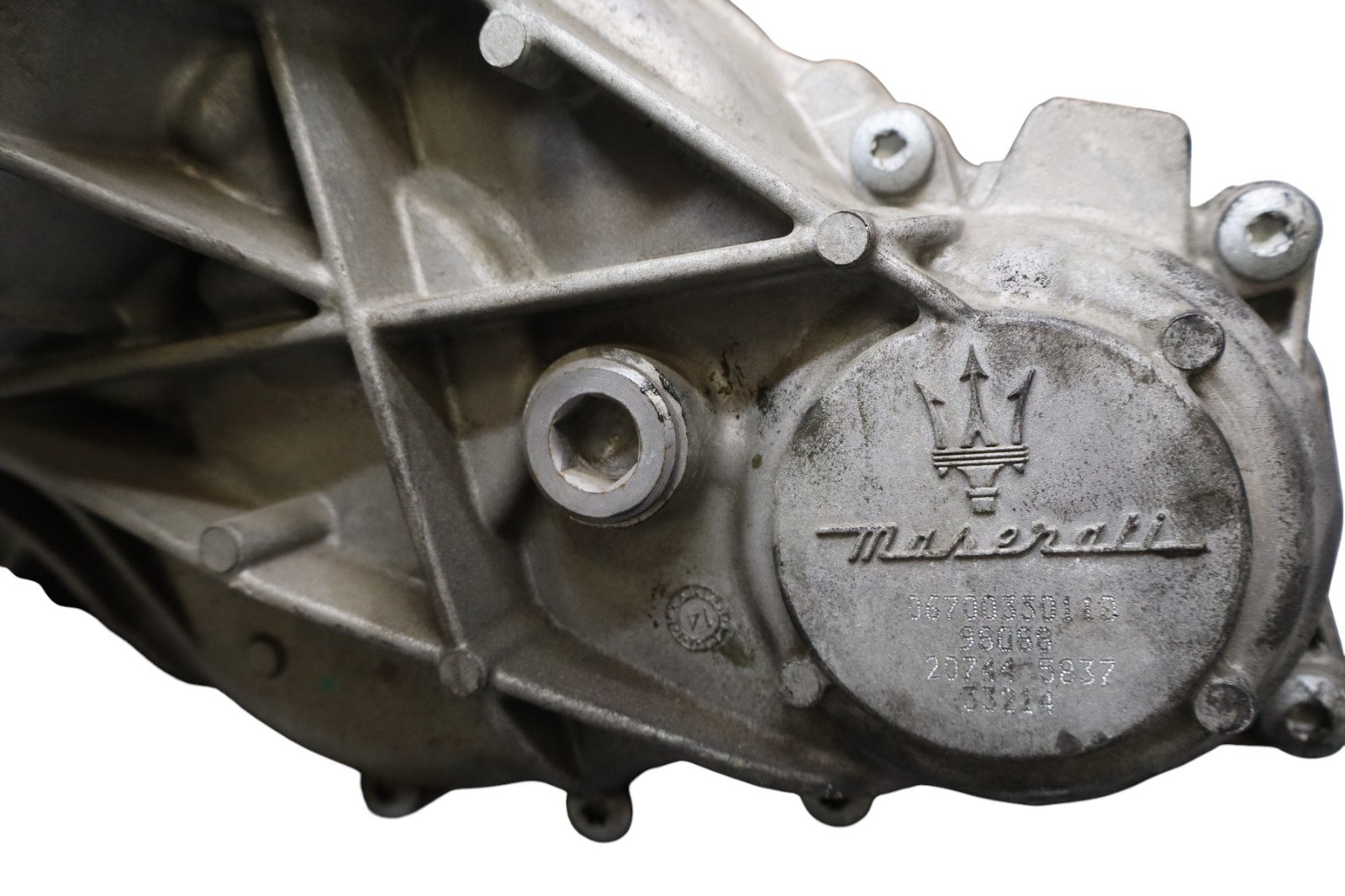 14-17 Maserati Quattroporte Auto Transmission Transfer Case Box Assembly Oem