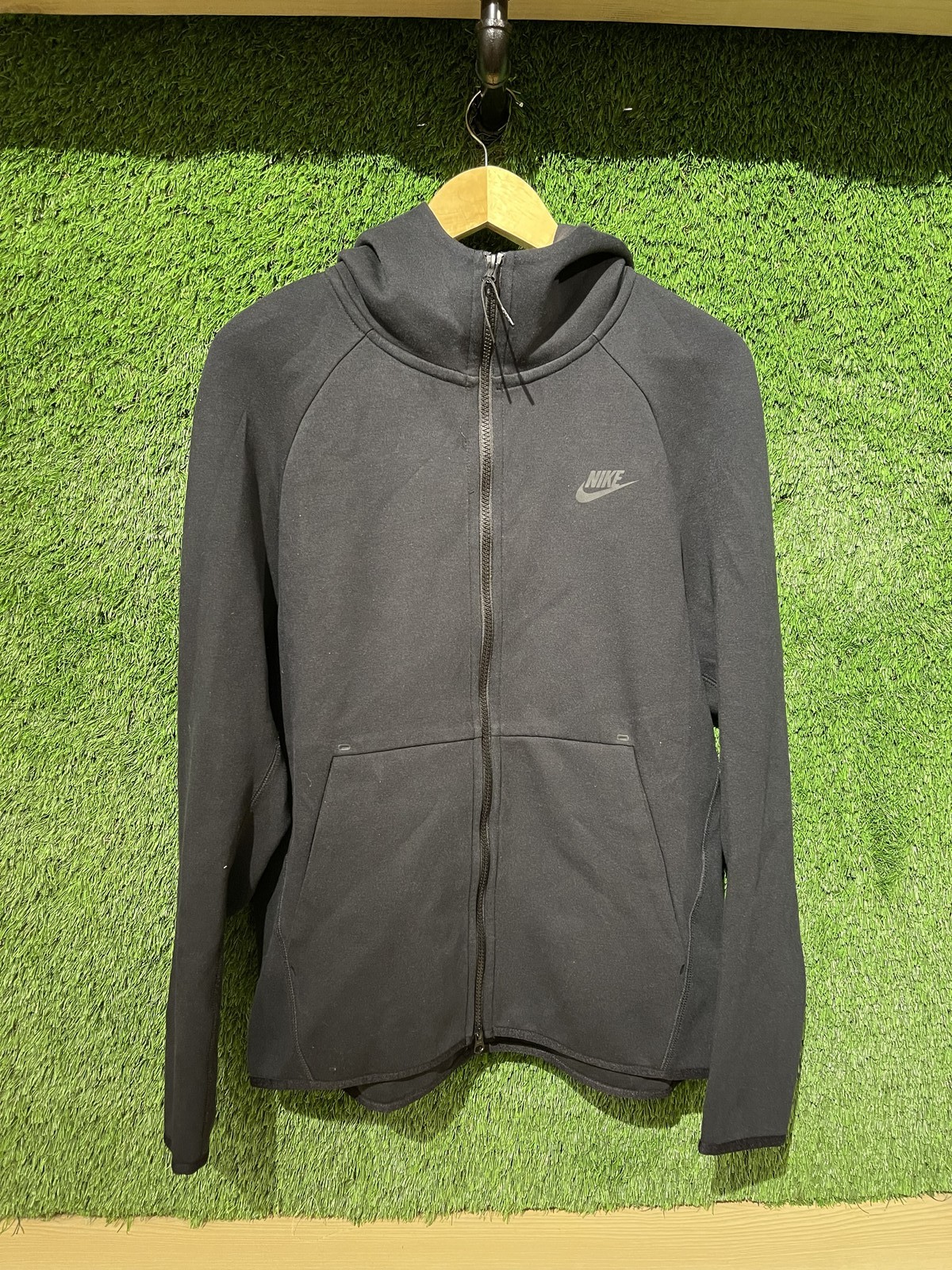 Size XXL - 2020 Triple Black Nike Tech Fleece Hoodie Sz XXL TECH Pre-Owned