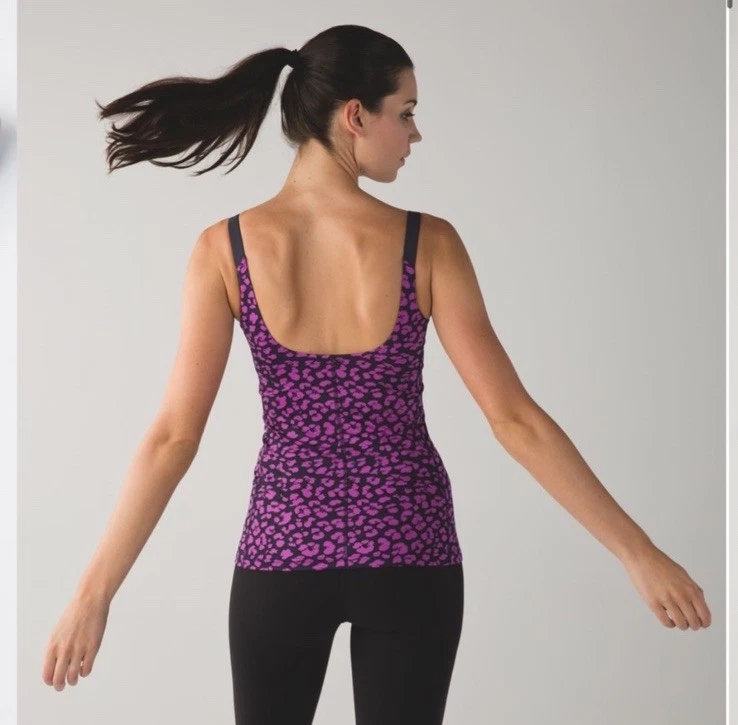 Regata Lululemon Barre Nenhuma Tamanho 8 Cherry Cheetah Ultra Violeta - Imagem 4 de 4