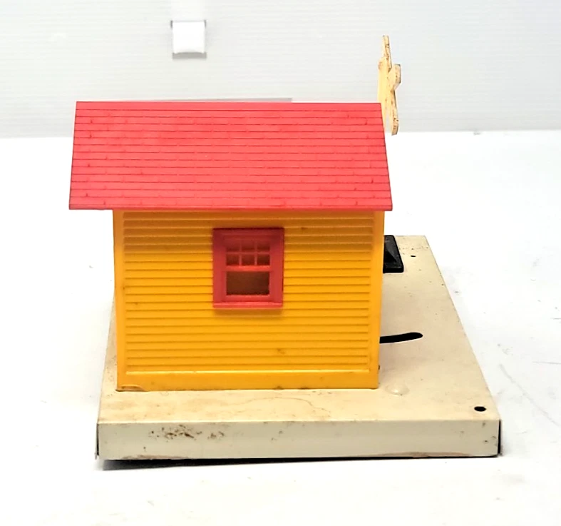 NoS Lionel Operating 6-12713 Automatic Gateman Gate House 027, Untested Preowned - Image 4 of 4