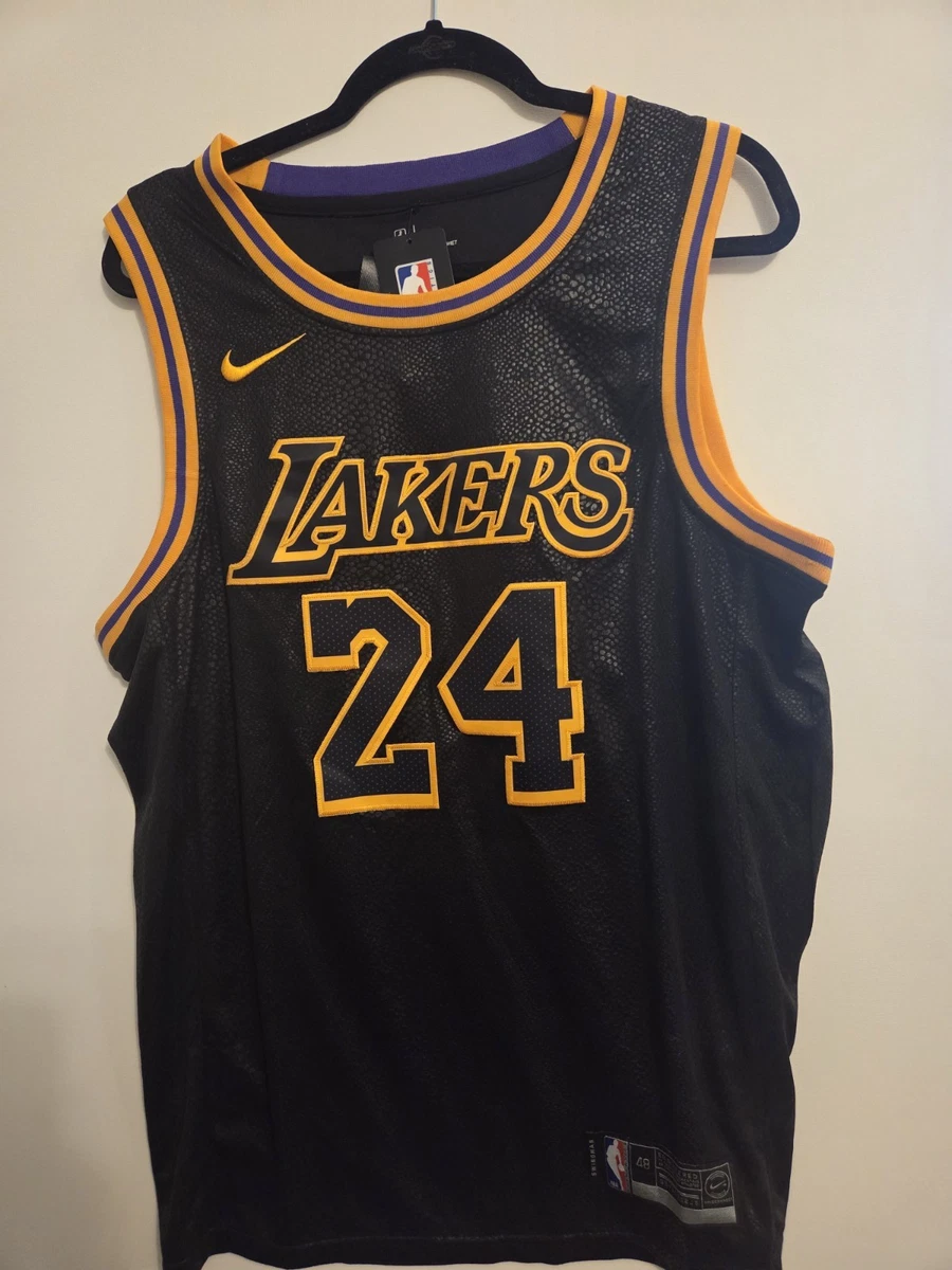 Preços baixos em Los Angeles Lakers Preto Tamanho 48 Roupas e