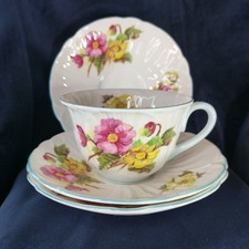 vintage Shelley 'Begonia' teacup and saucer plus 2 extra saucers
