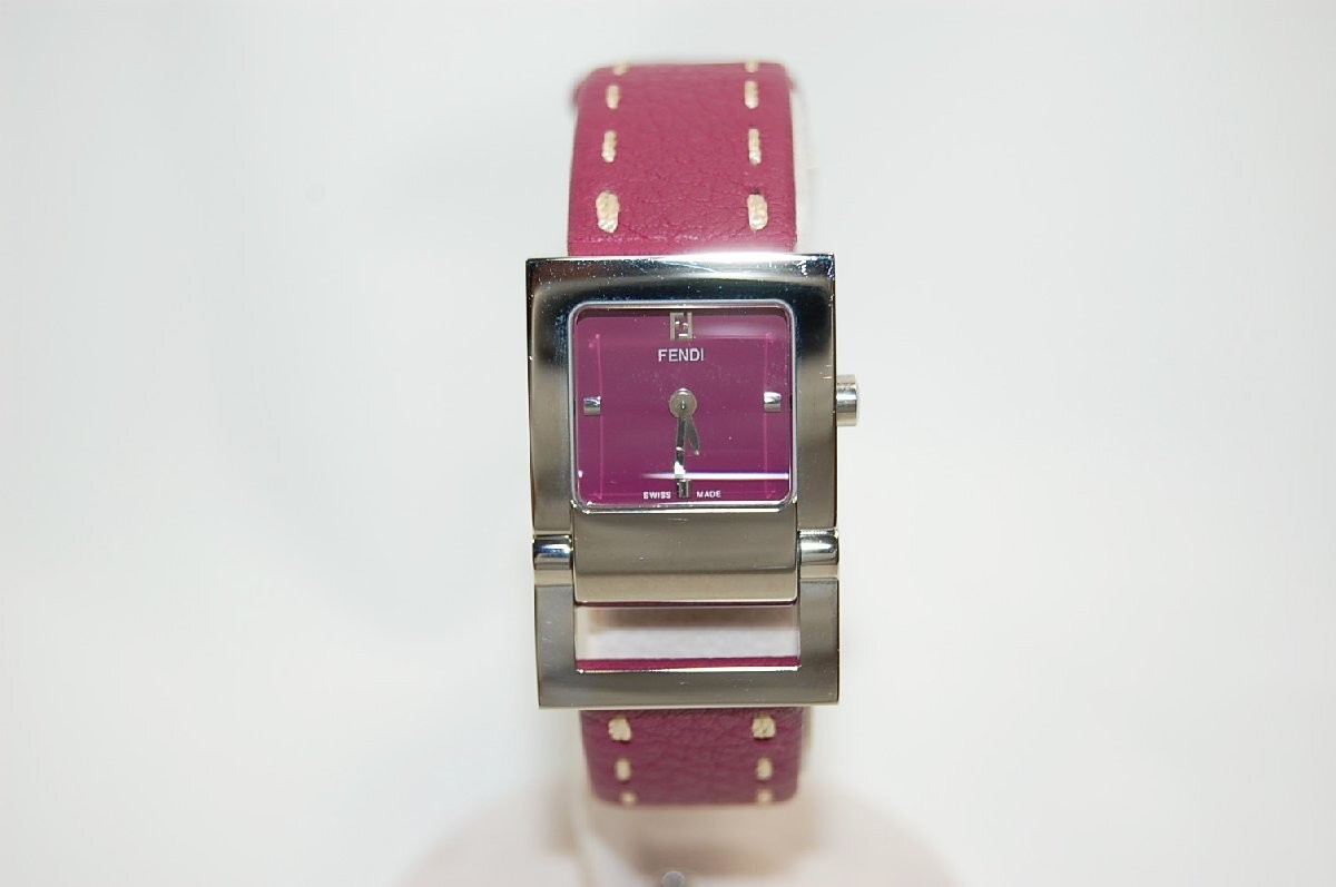 Fendi 5200L Women's Quartz Watch Purple Dial Leather Strap Used thumbnail 2
