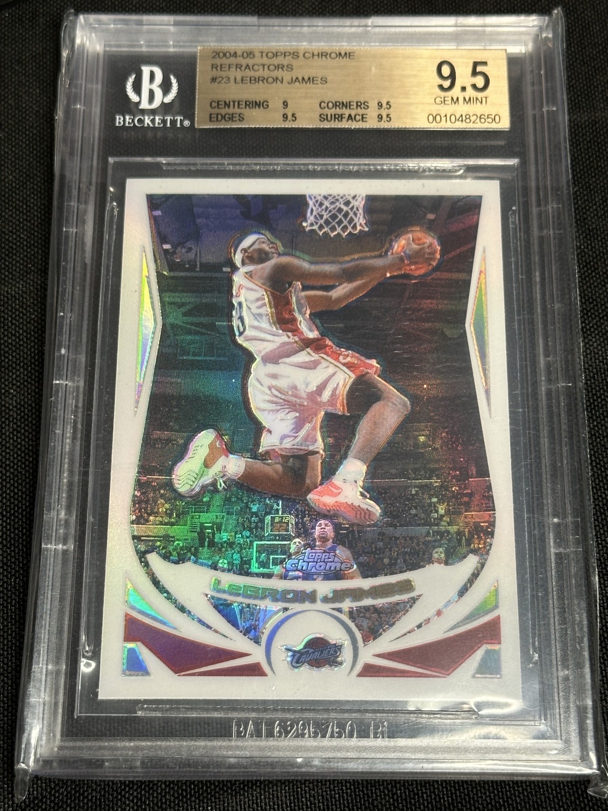 2004 Topps Chrome Refractors LeBron James #23 BGS 9.5