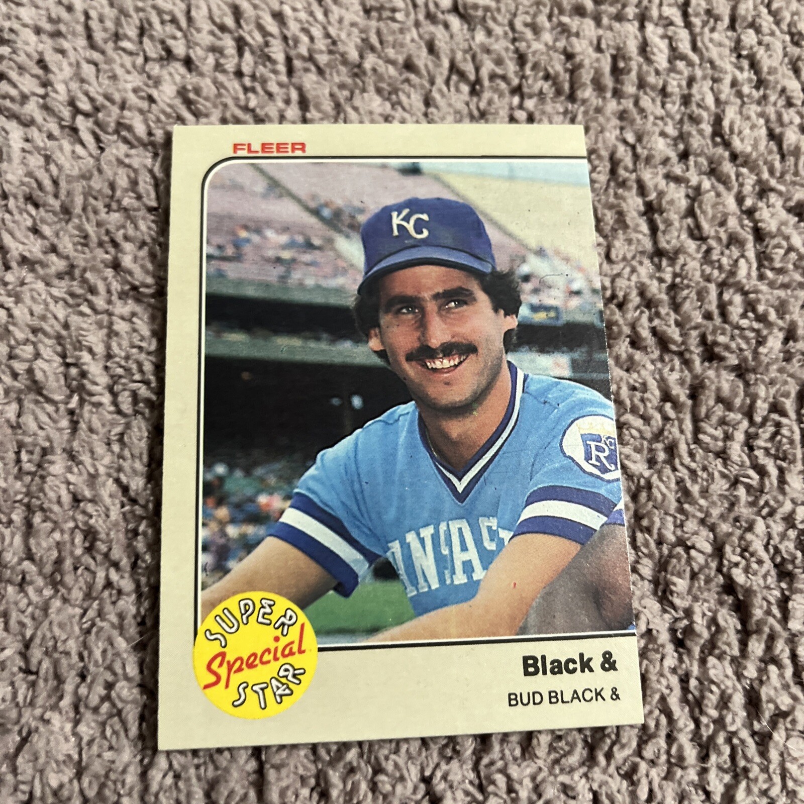 1983 Fleer Baseball Card #644 Bud Black/Black-Blue