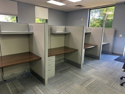 Cubicles / Partions / Workstations by Haworth Premise
