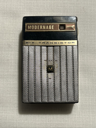 Vintage modern transistor radio small with Case - Picture 3 of 8