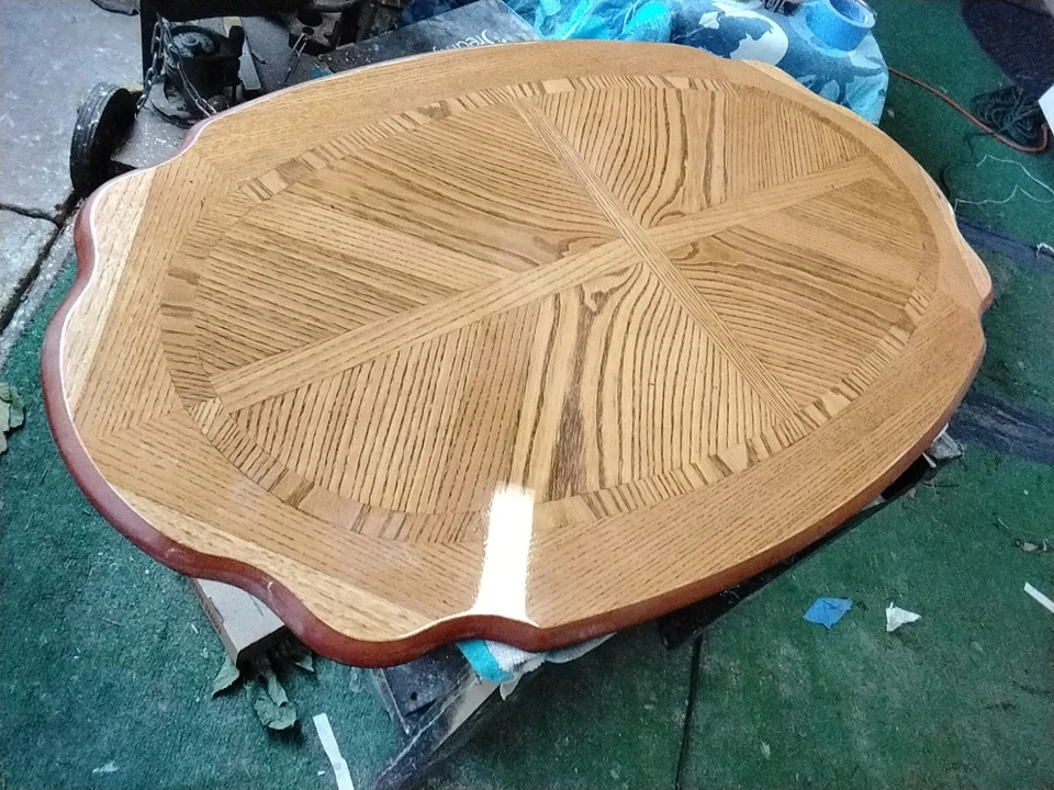 Mesa de roble blanco toda madera recién acabada Foto 4 de 4