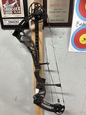 Bowtech Ascend Rh Bow 55-70 Lb Stealth Grey