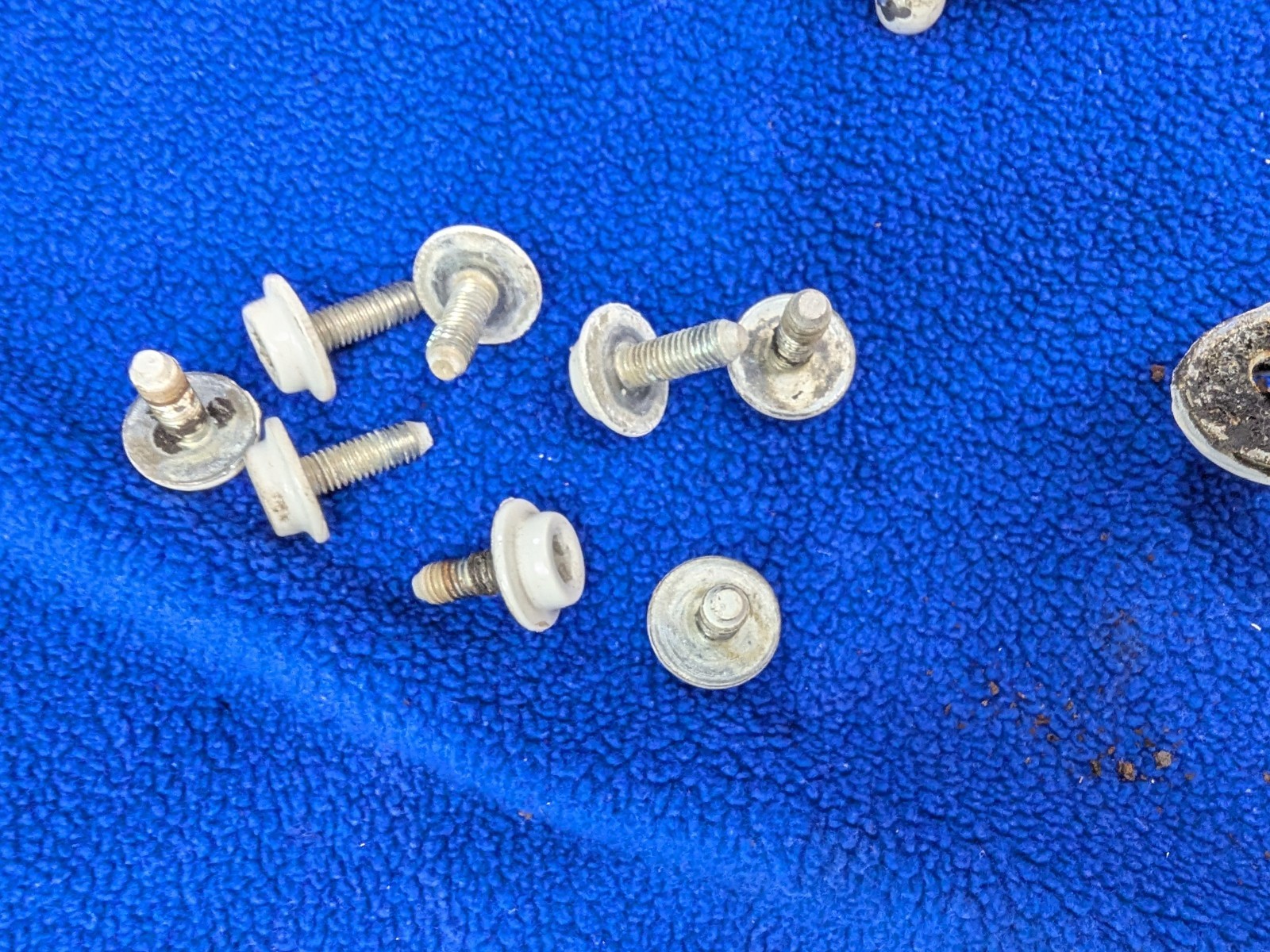 Maserati GranTurismo 2010-2019 Right Engine compartment lid hinges Set