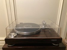 Micro Seiki BL-77 turntable with Micro Seiki MA-707 tonearm