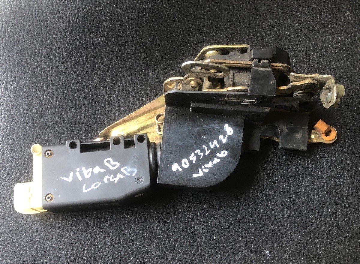 Opel CORSA / Vita B 90532428 Front Right Door Lock Mechanism With