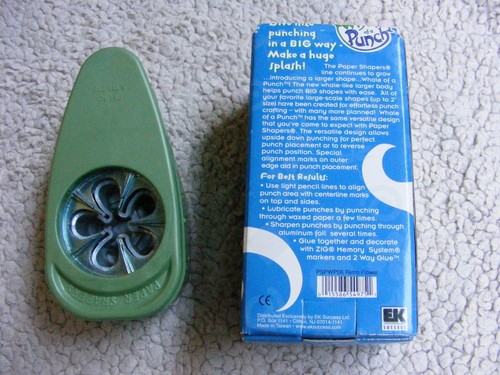 EK Success Whale of a Punch RETRO FLOWER - Picture 3 of 6