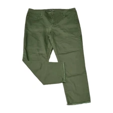 Women’s Time and Tru Green Skinny Ankle Pants Sz 16 NEW! 