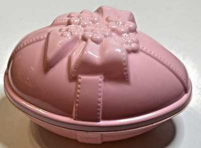 Retro Easter Egg Pink Plastic Opens 3.75  High & 5-5/8  Long 3.75  Across