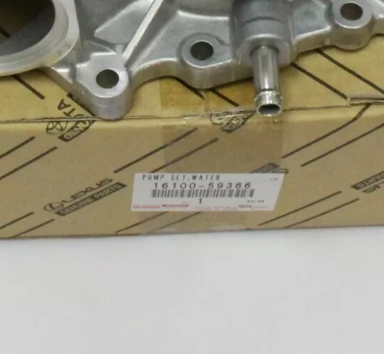 Bomba de agua motor diésel 16100-59366 Toyota Land Cruiser VDJ200 1VDFTV 4,5 L FABRICANTE DE EQUIPOS ORIGINALES Foto 2 de 2