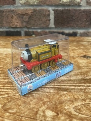 Take Along n Play Thomas Tank Engine & Friends Train - STEPNEY - NEU AUF SOCKEL