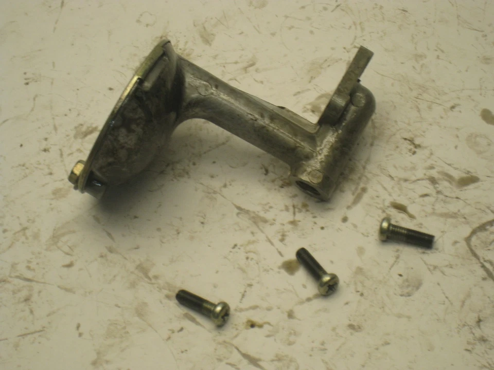 1979 SUZUKI GS425E GS E 425 ENGINE OIL STRAINER FILTER  - Image 3 of 3