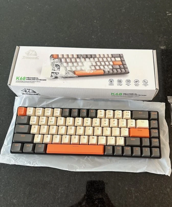 K68 60% Wireless Mechanical Keyboard, Bluetooth 5.0/2.4GHz with Dual Mode 2-in-1 - Image 2 of 4