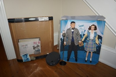Mattel Barbie Loves Frankie Sinatra Doll Set 1999